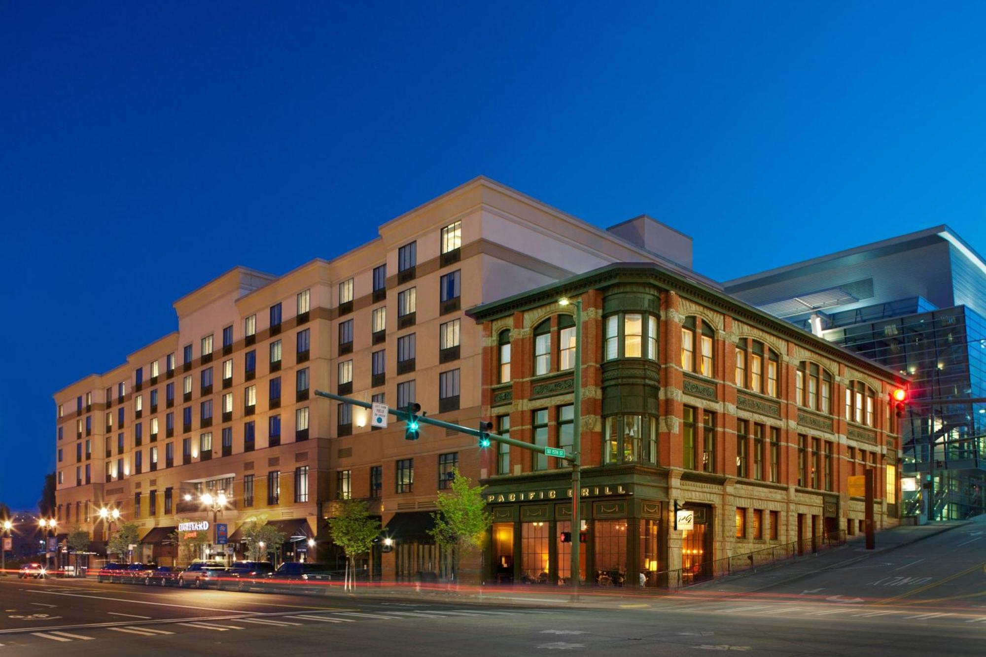 Courtyard Tacoma Downtown Hotel Buitenkant foto