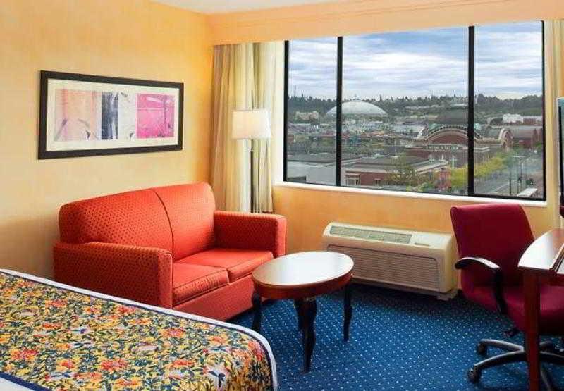Courtyard Tacoma Downtown Hotel Kamer foto